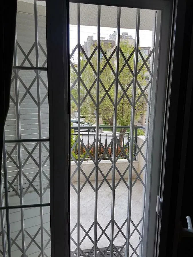 Flat With Garden Apartment Thessaloniki