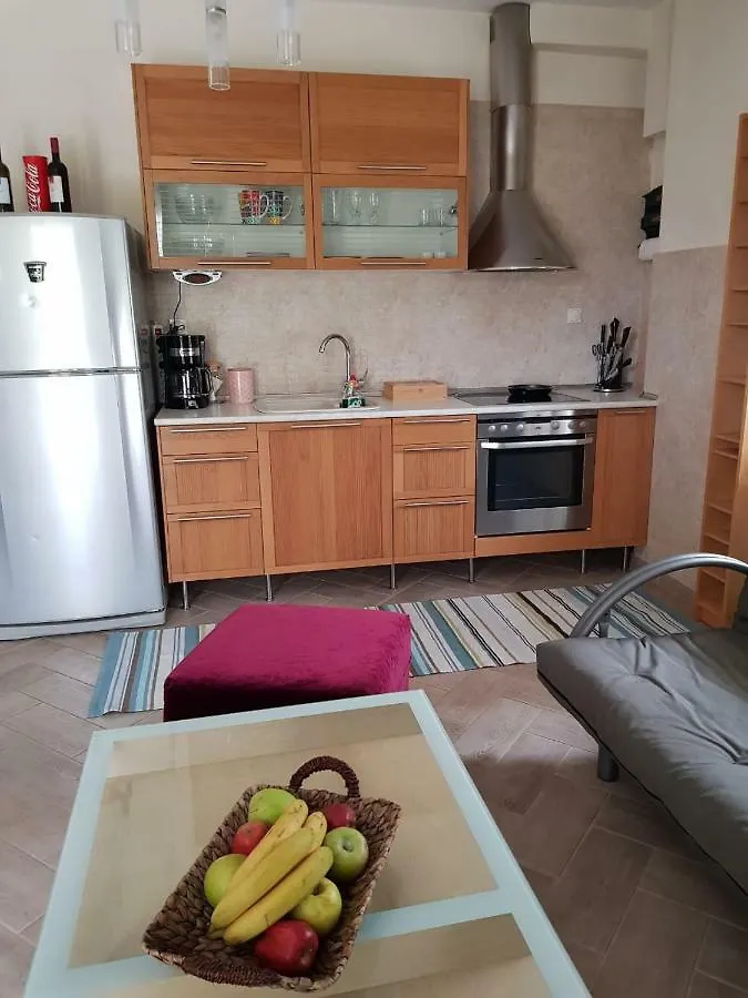 Flat With Garden Apartment Thessaloniki Greece